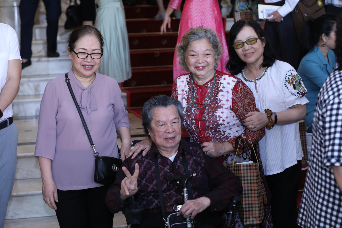 Các nghệ sĩ lão thành.