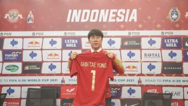 Người lãnh lương cao nhất Đông Nam Á là HLV Shin Tae- yong (Hàn Quốc - đội tuyển Indonesia): 84.000 USD/tháng.