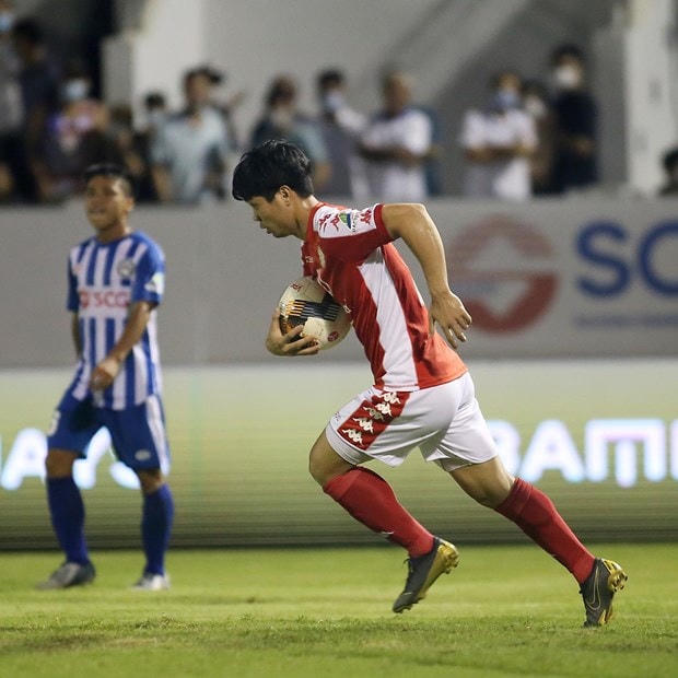 Công Phượng vắng mặt ở bán kết cúp Quốc gia 2020 vì đã nhận đủ số thẻ phạt. (Ảnh: Hiển Nguyễn/Vietnam+).