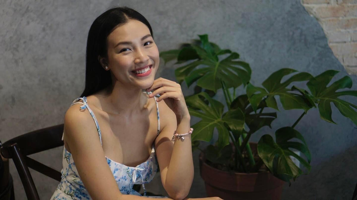 Sáng 13/4, Á hậu Hoàng Oanh thông báo cô và chồng đang làm thủ tục ly hôn. 