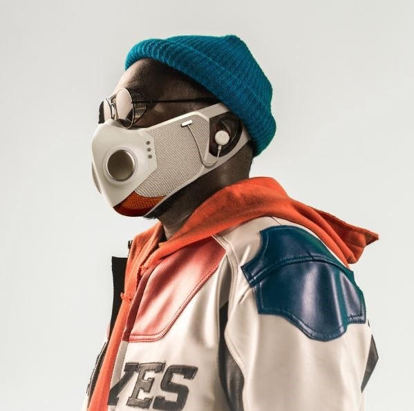 Khẩu trang Xupermask được ra mắt bởi Rapper Will.i.am và công ty Honeywell. Nguồn: Quartz.