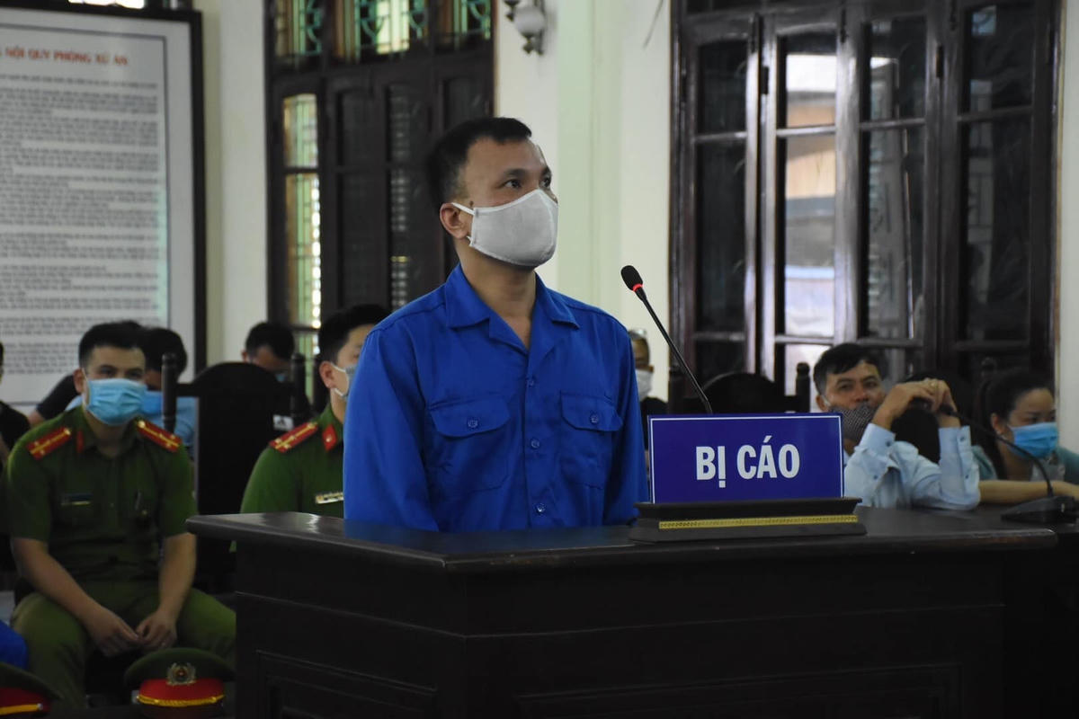 Cường "Dụ" tại tòa hôm nay.