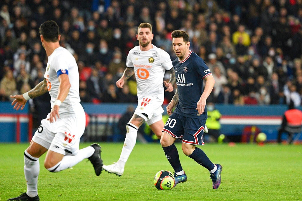 Messi đang tìm kiếm bàn thắng đầu tiên cho Paris Saint Germain ở Ligue 1.