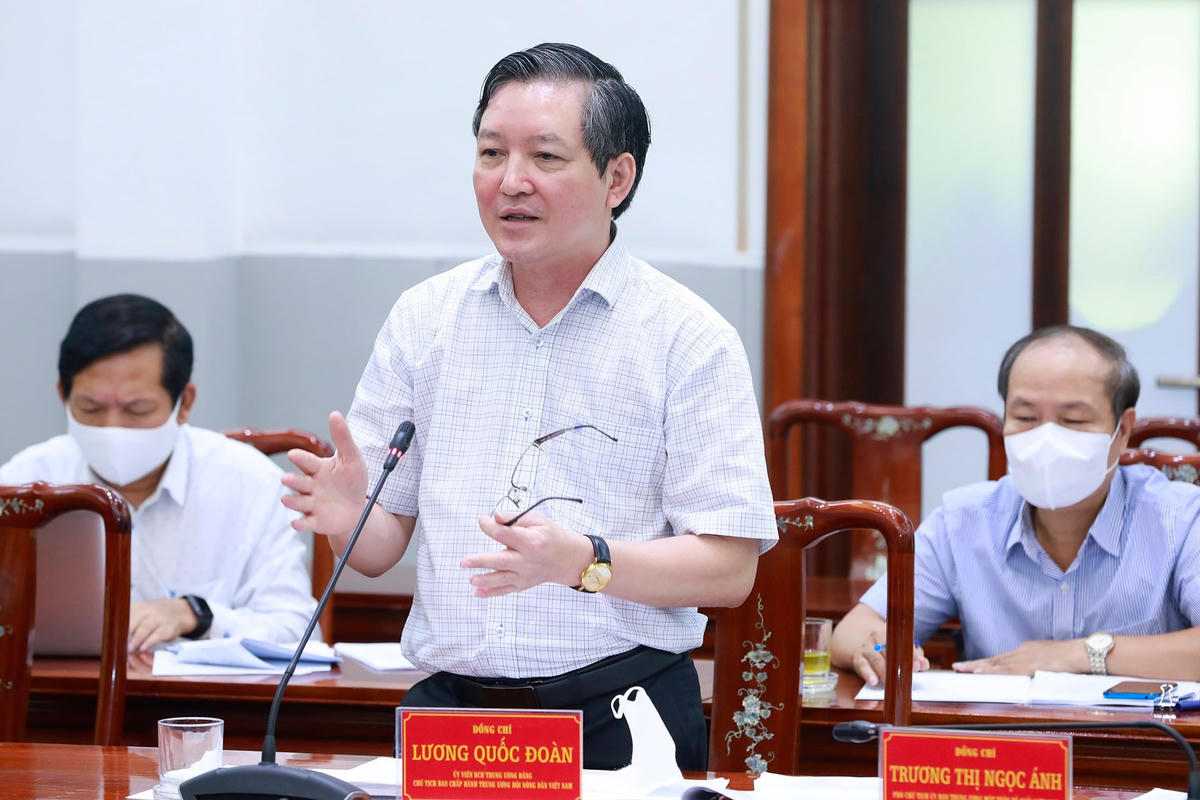 Các đại biểu phát biểu tại Hội nghị.