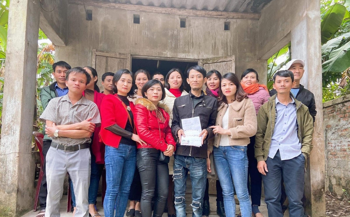 Bạn học của anh Hoàng Văn Tuấn chung tay giúp đỡ.