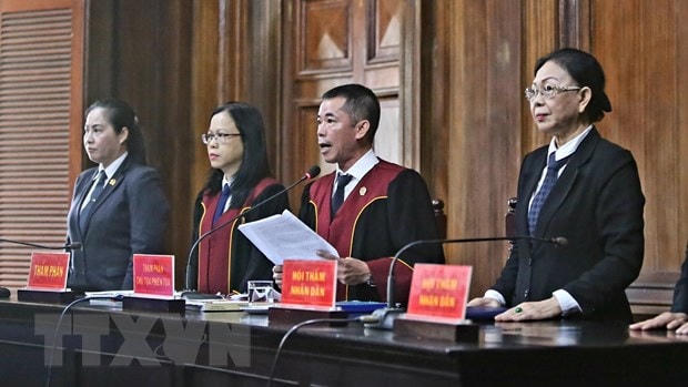 Hội đồng xét xử tuyên đọc bản án. Ảnh: TTTXVN.