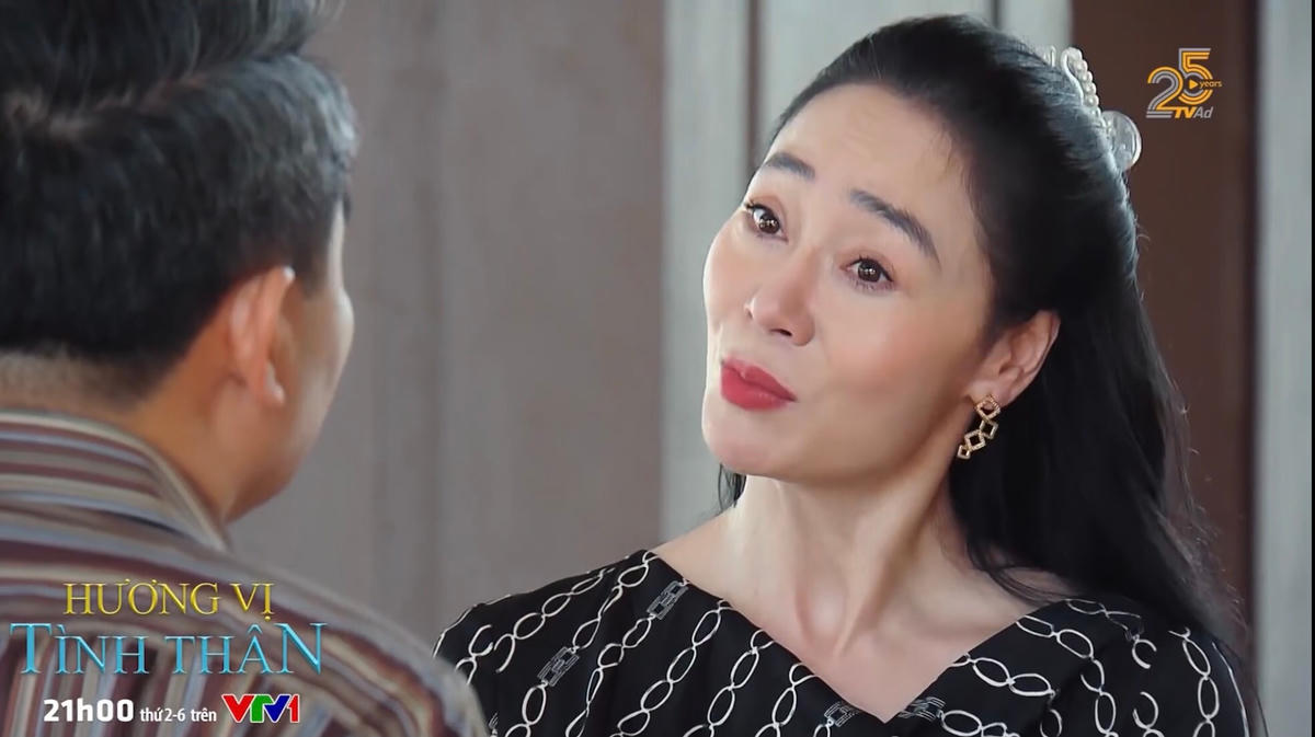 Bà Xuân ghen vì chồng tiễn đối tác nữ. Ảnh: CMH