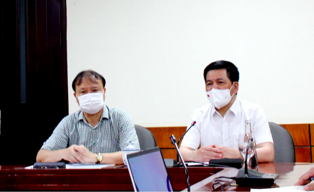 Bộ trưởng Bộ Công thương phát biểu chỉ đạo Cuộc họp.