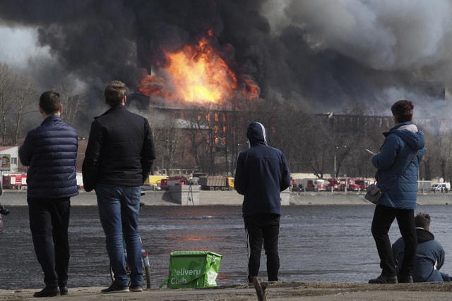 Nga: Cháy tòa nhà lịch sử tại Saint Petersburg