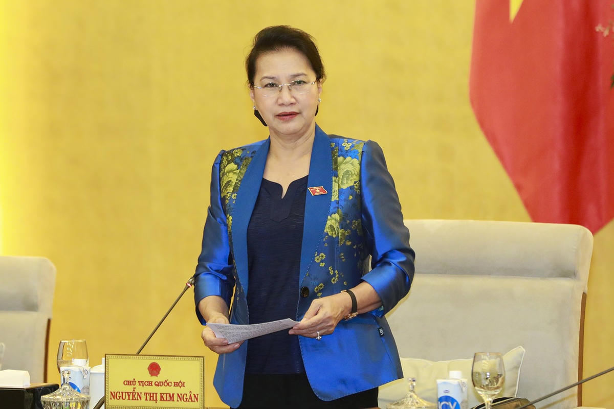 Chủ tịch Quốc hội Nguyễn Thị Kim Ngân phát biểu kết luận phiên họp. Ảnh: Quang Vinh.