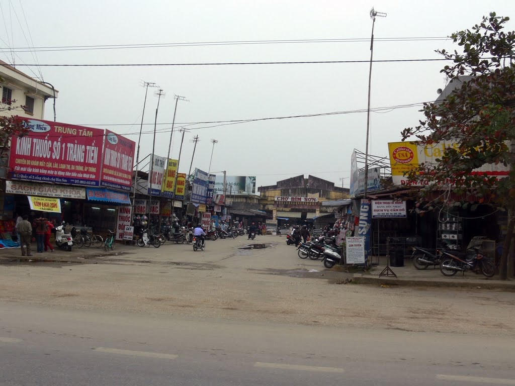 Bà Phạm T.T. được xác định đã đến chợ Bỉm Sơn vào ngày 13/10.