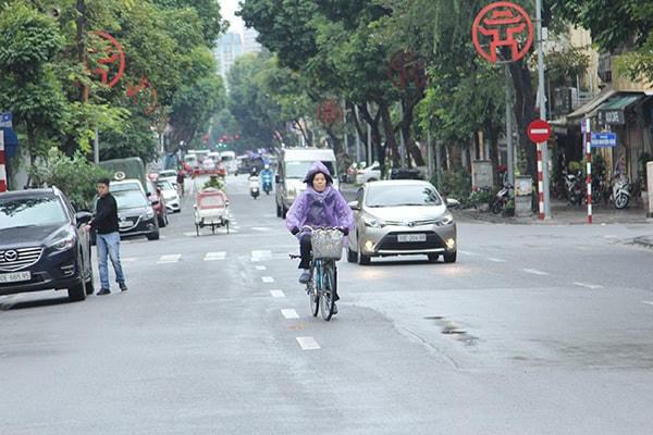 Ba miền có mưa, trời rét về đêm và sáng sớm