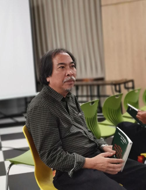 Nhà thơ Nguyễn Quang Thiều.  