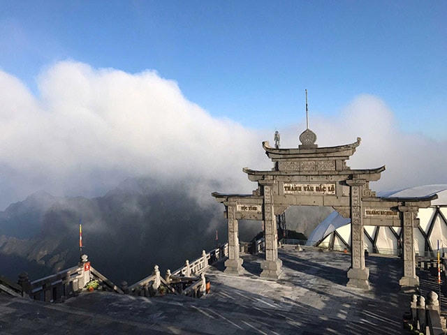 Fansipan mùa lúa chín đẹp ngất ngây