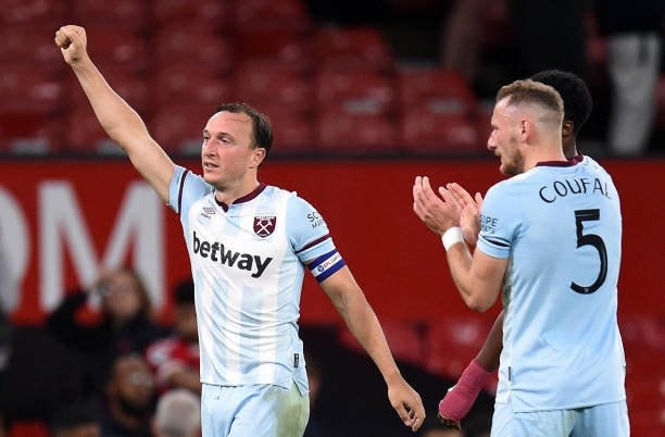 West có chiến thắng tối thiểu nhờ công của Manuel Lanzini.