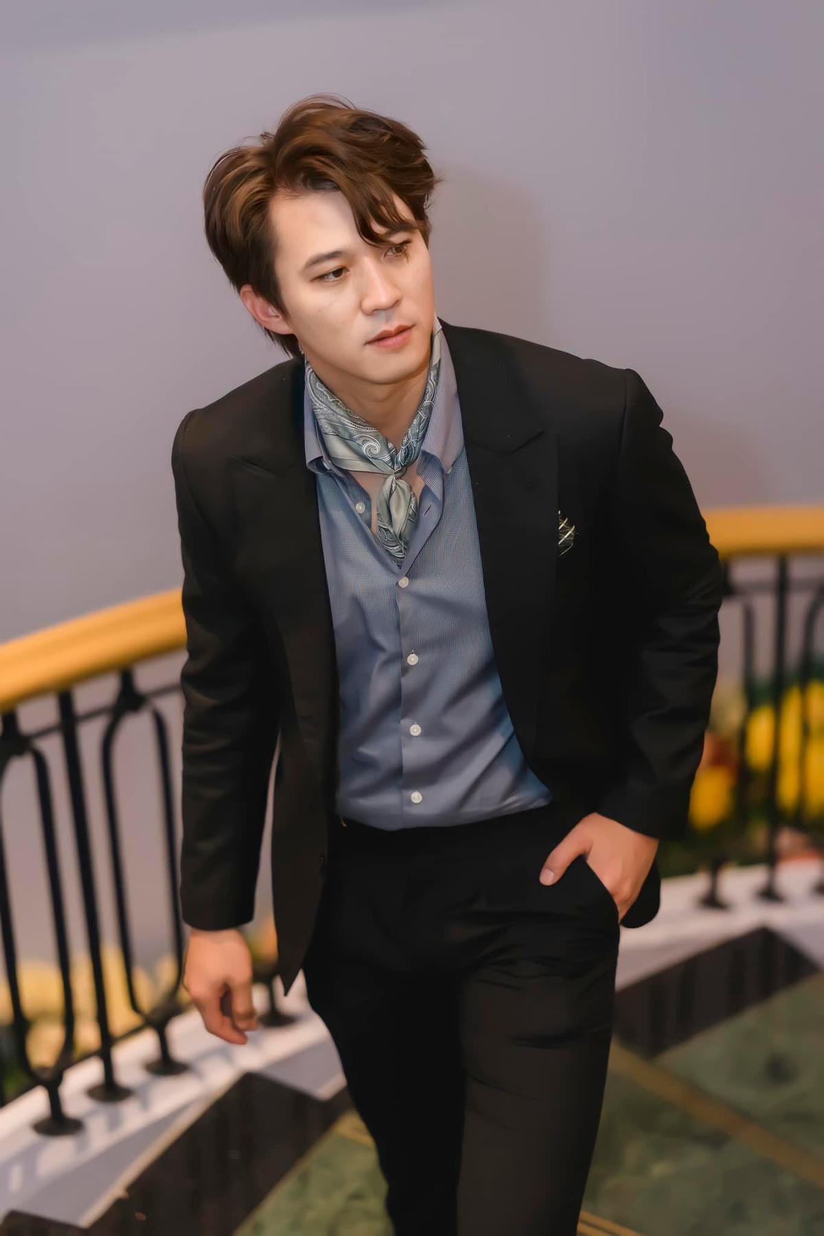 Hà Việt Dũng bị fan "quay xe" chửi bới khi hóa thân thành "trai đểu".