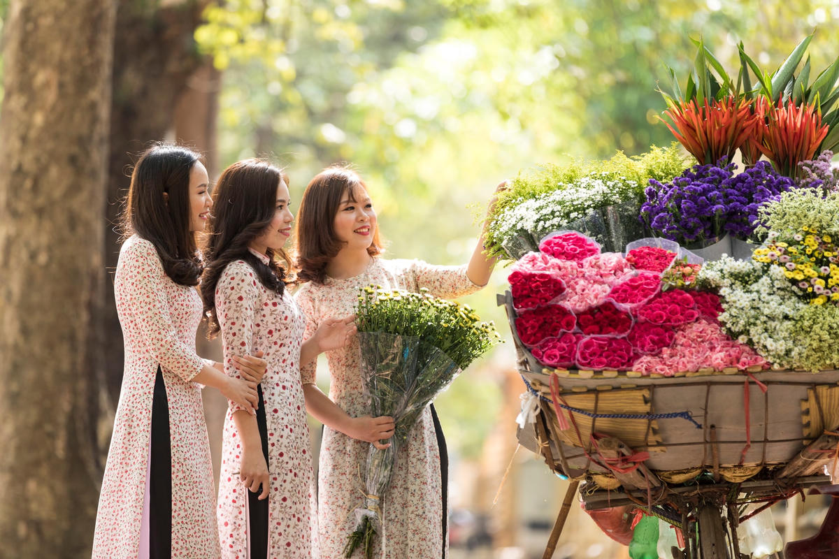 Để vinh danh xứng đáng áo dài