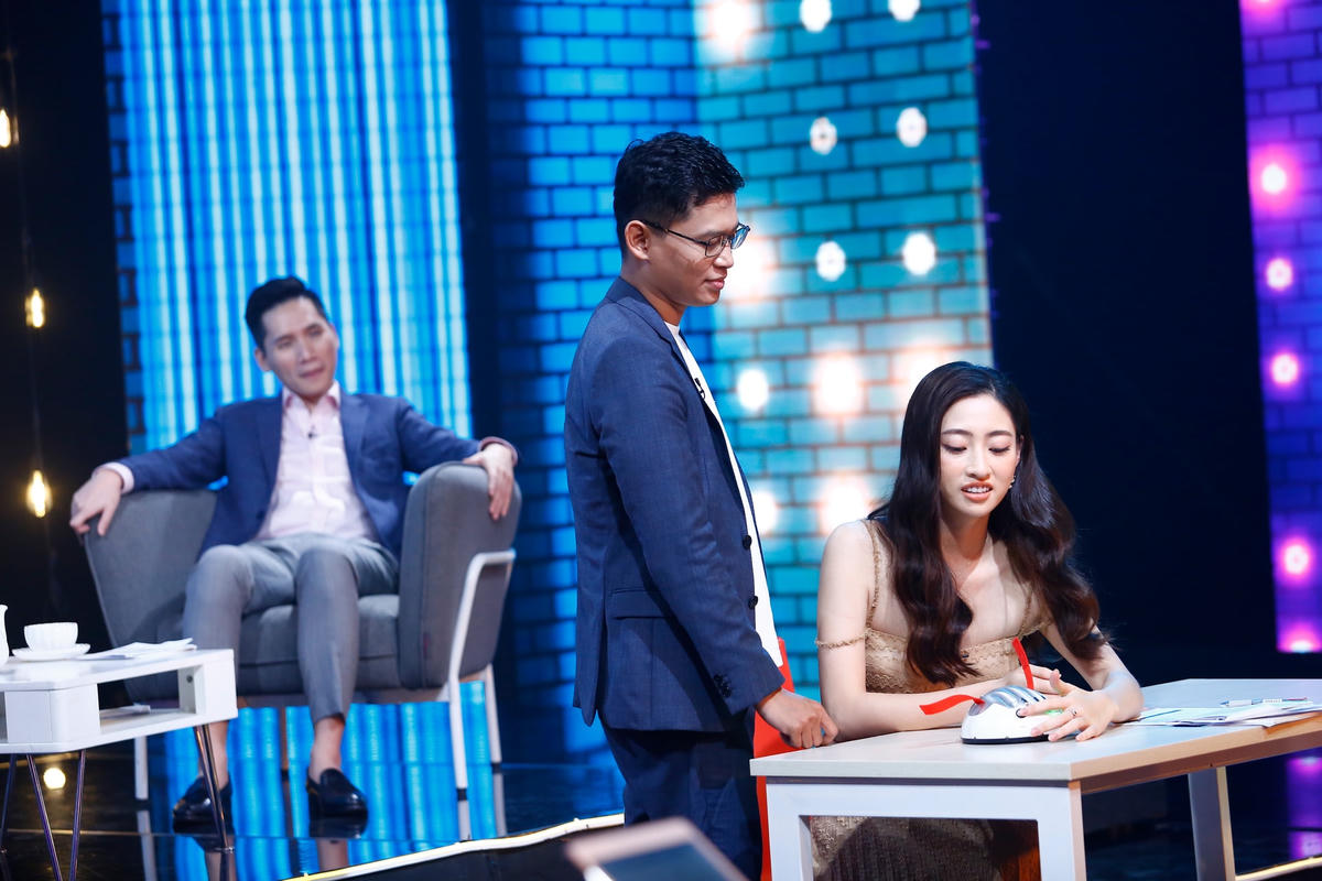 Hoa hậu Lương Thuỳ Linh lần đầu bật mí môn học thấp điểm nhất khi học Đại học.