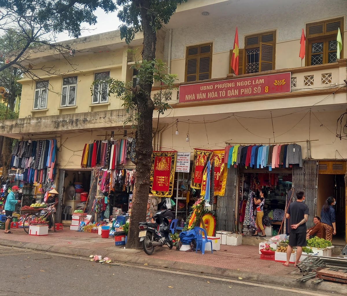 Một nhà văn hóa phường đã biến dạng.