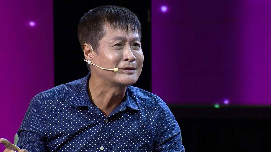 Không ít lần đạo diễn Lê Hoàng thể hiện cái tôi thái quá trên sóng truyền hình.