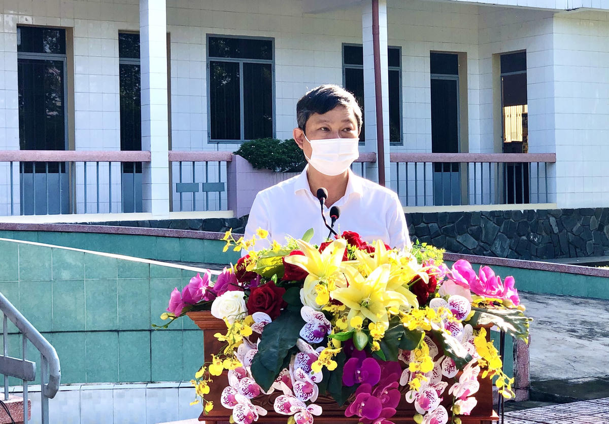 Ông Võ Văn Minh, Chủ tịch UBND tỉnh Bình Dương phát động chiến dịch tiêm vaccine và ra quân khử khuẩn diện rộng phòng, chống dịch Covid-19 trên địa bàn.