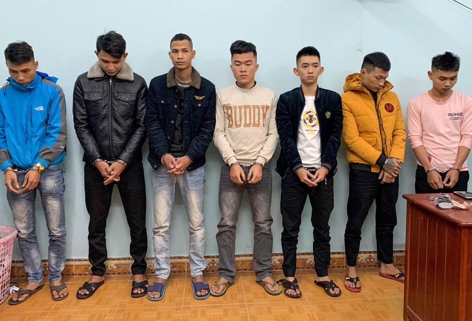 Các đối tượng Các đối tượng tại cơ quan điều tra.tại cơ quan điều tra.