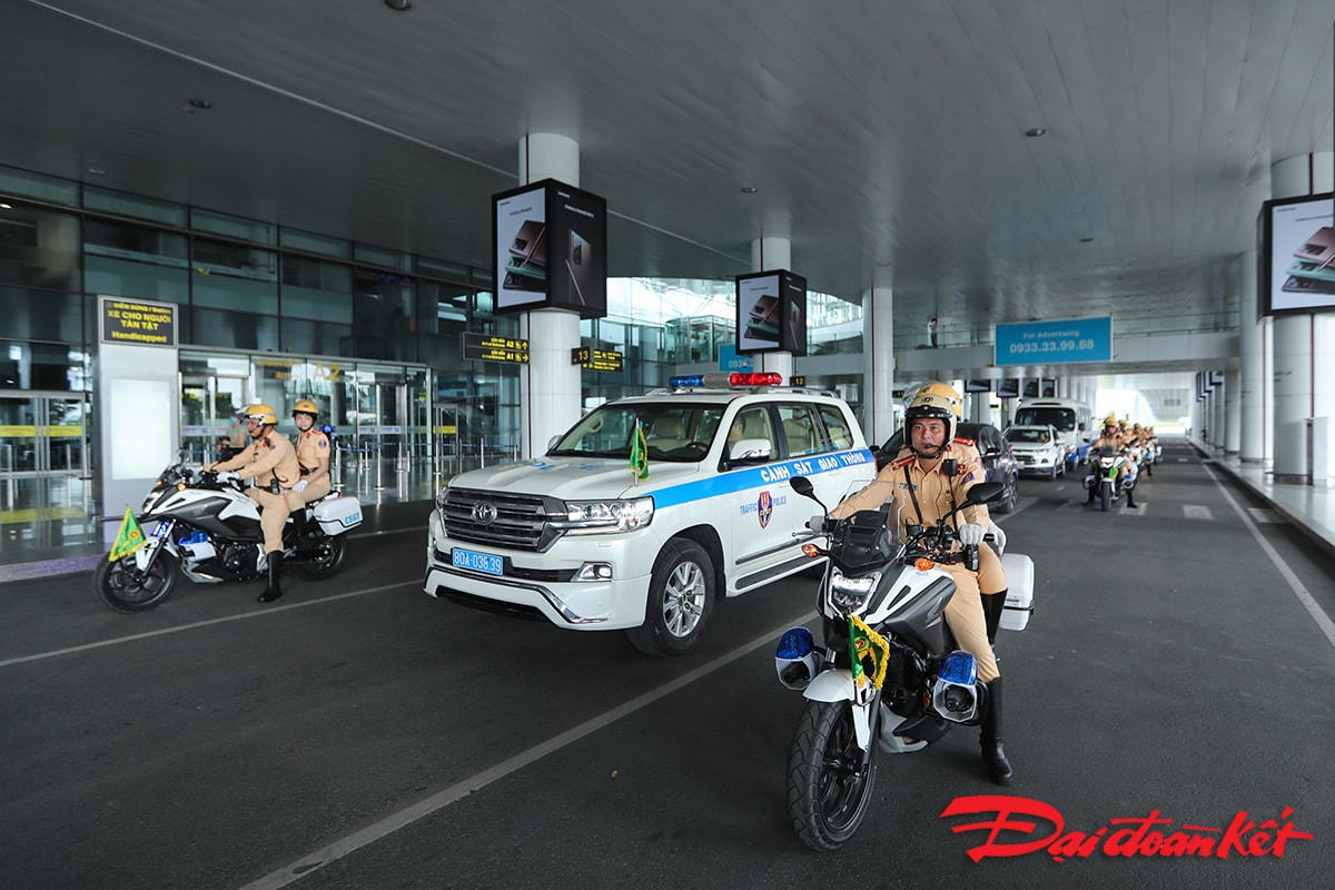 Phương án tập luyện đón, dẫn đoàn từ sân bay.
