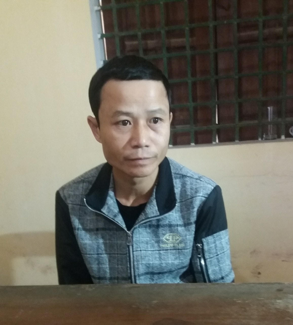 Lê Đắc Quyền tại cơ quan Công an.