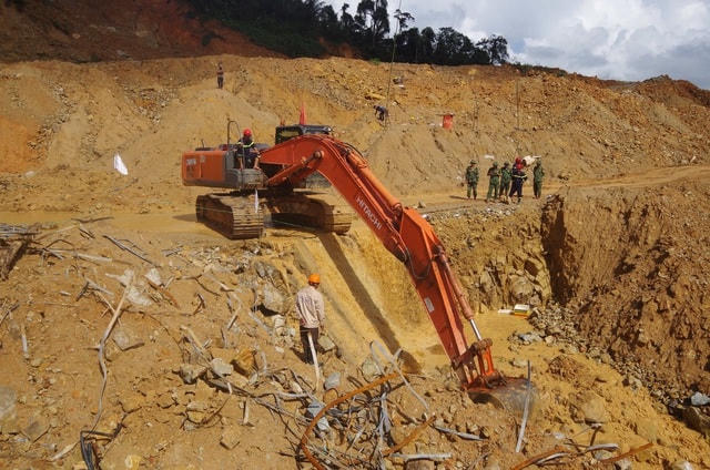 3 hướng tìm kiếm tại Rào Trăng 3 được triển khai ngày đêm.