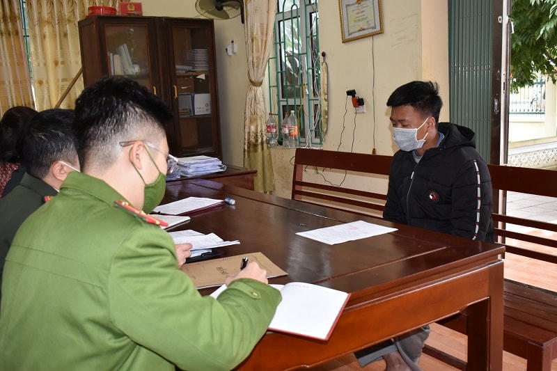 Đinh Văn Anh bị phạt hành chính 8 triệu đồng vì 2 hành vi vi phạm pháp luật.