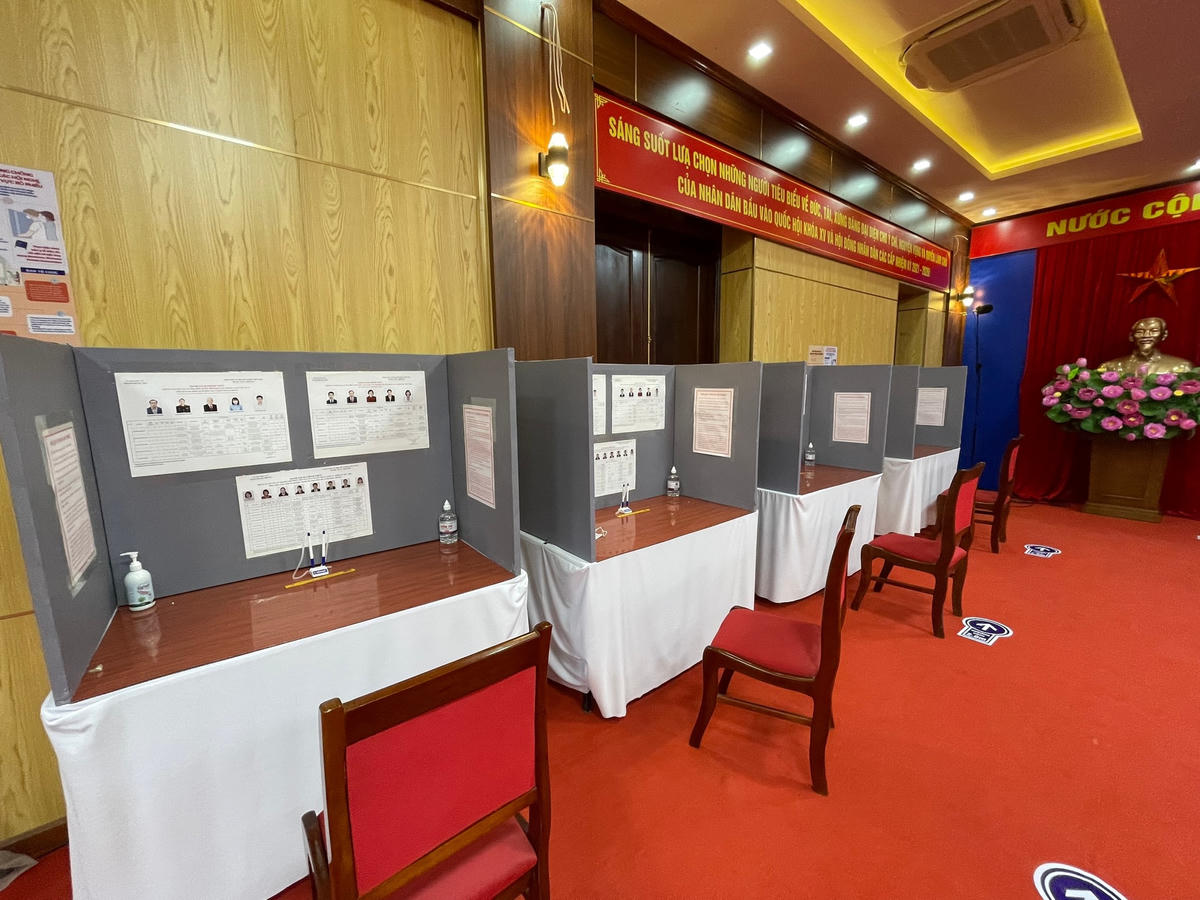 Hà Nội: Khu vực bỏ phiếu số 4, phường Nguyễn Du đã sẵn sàng cho giờ bầu cử 