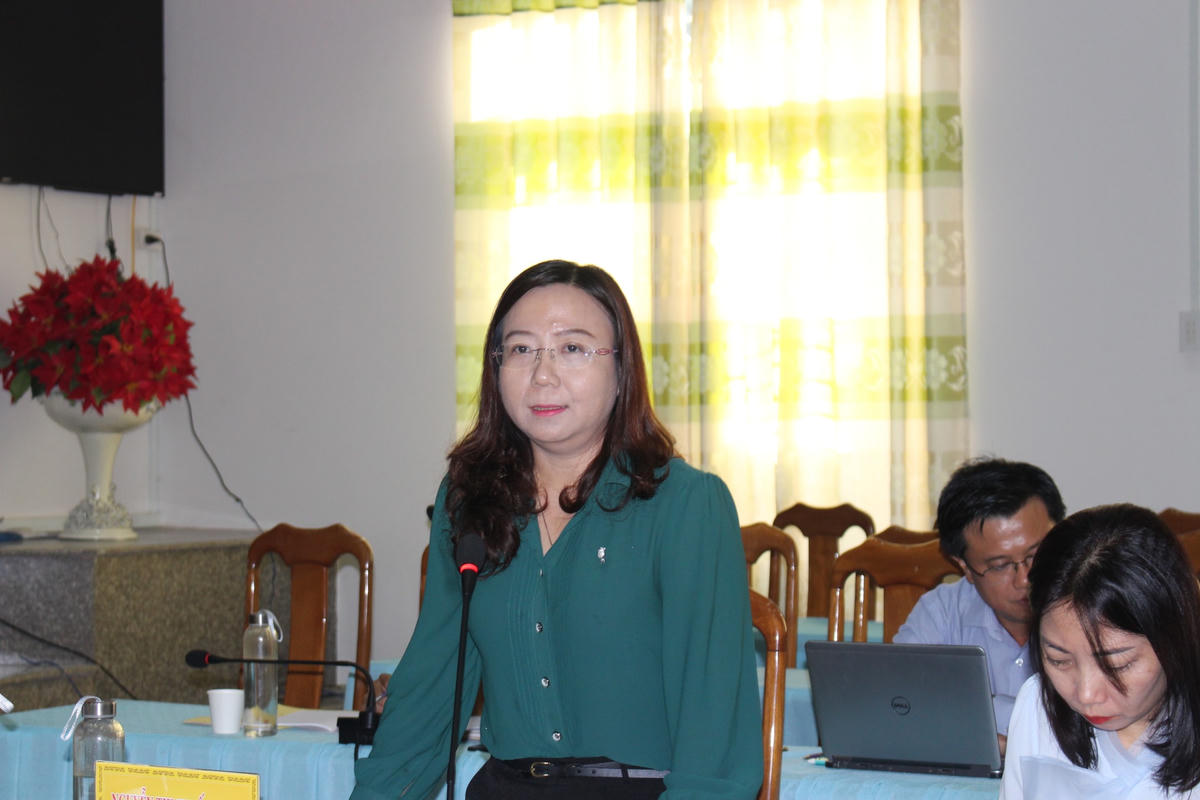 Bà Nguyễn Thị Tuyết Minh - Phó Chủ tịch UBMTTQ VN tỉnh An Giang phát biểu tại buổi làm việc.
