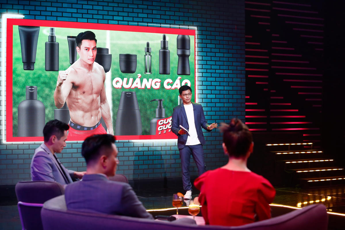 “Cuộc hẹn cuối tuần” có một format mới mẻ mang lại nhiều bất ngờ.