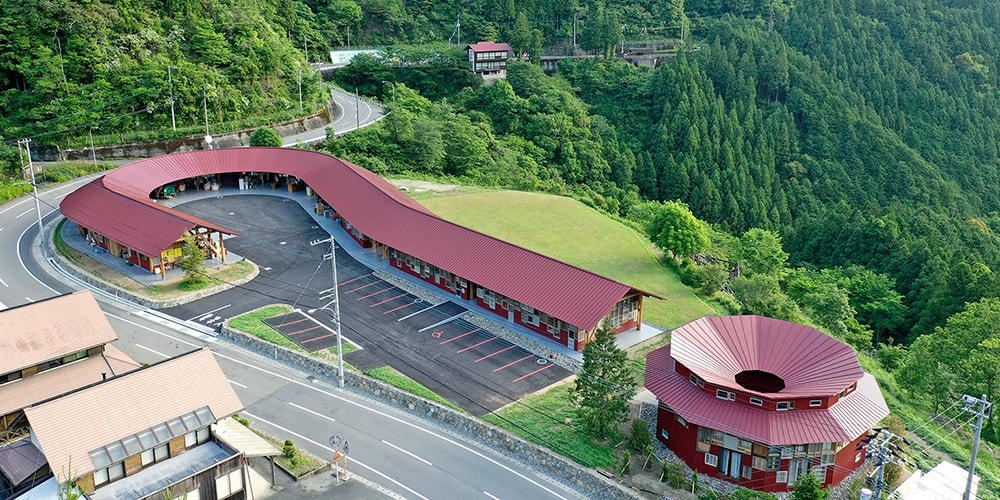 Trung tâm không rác thải Kamikatsu tại thị trấn Kamikatsu, quận Katsuura, tỉnh Tokushima, Nhật Bản. Ảnh: CNN.