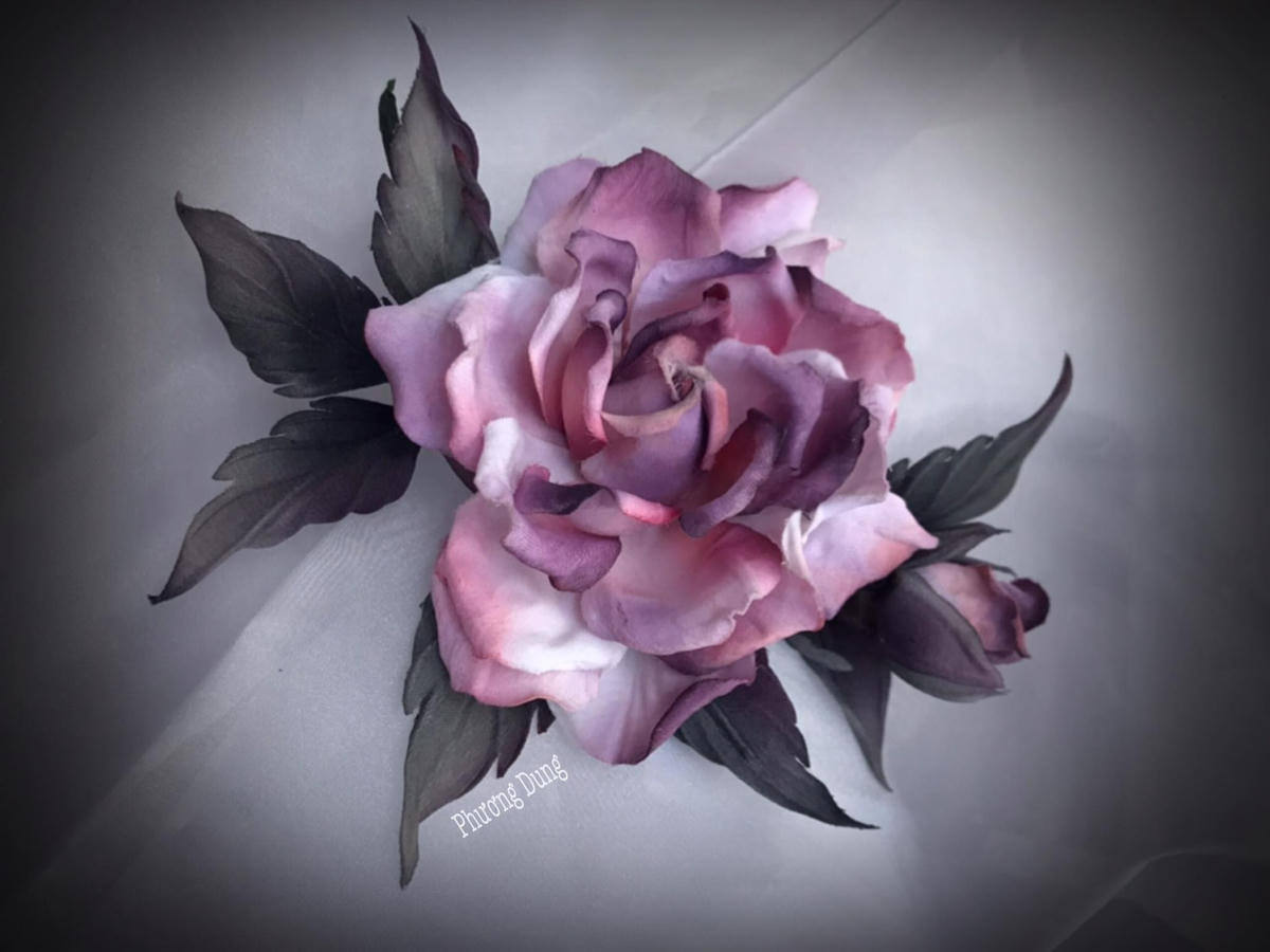 Sản phẩm của chị Dung mang nét đẹp riêng không trộn lẫn. 