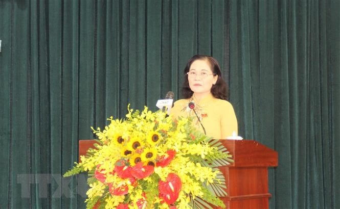 Phó Bí thư Thành ủy, Chủ tịch Hội đồng nhân dân Thành phố Hồ Chí Minh Nguyễn Thị Lệ phát biểu khai mạc Kỳ họp. (Ảnh: Mỹ Phương/TTXVN).