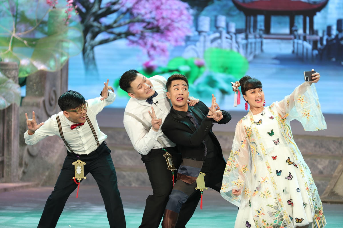 Chương trình có sự tham gia của các gương mặt trẻ Duy Nam, Trung "ruồi", Manh Dũng, Việt Bắc.