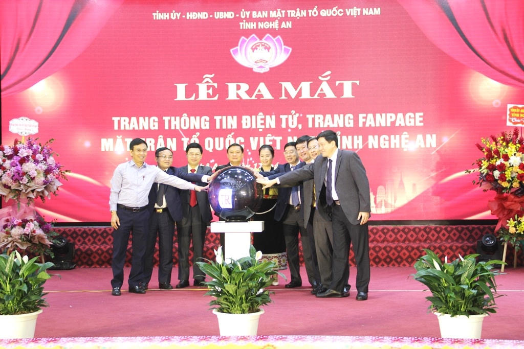 Lãnh đạo tỉnh Nghệ An, MTTQ tỉnh đã bấm nút ra mắt Trang TTĐT, Fanpage MTTQ Việt Nam tỉnh Nghệ An