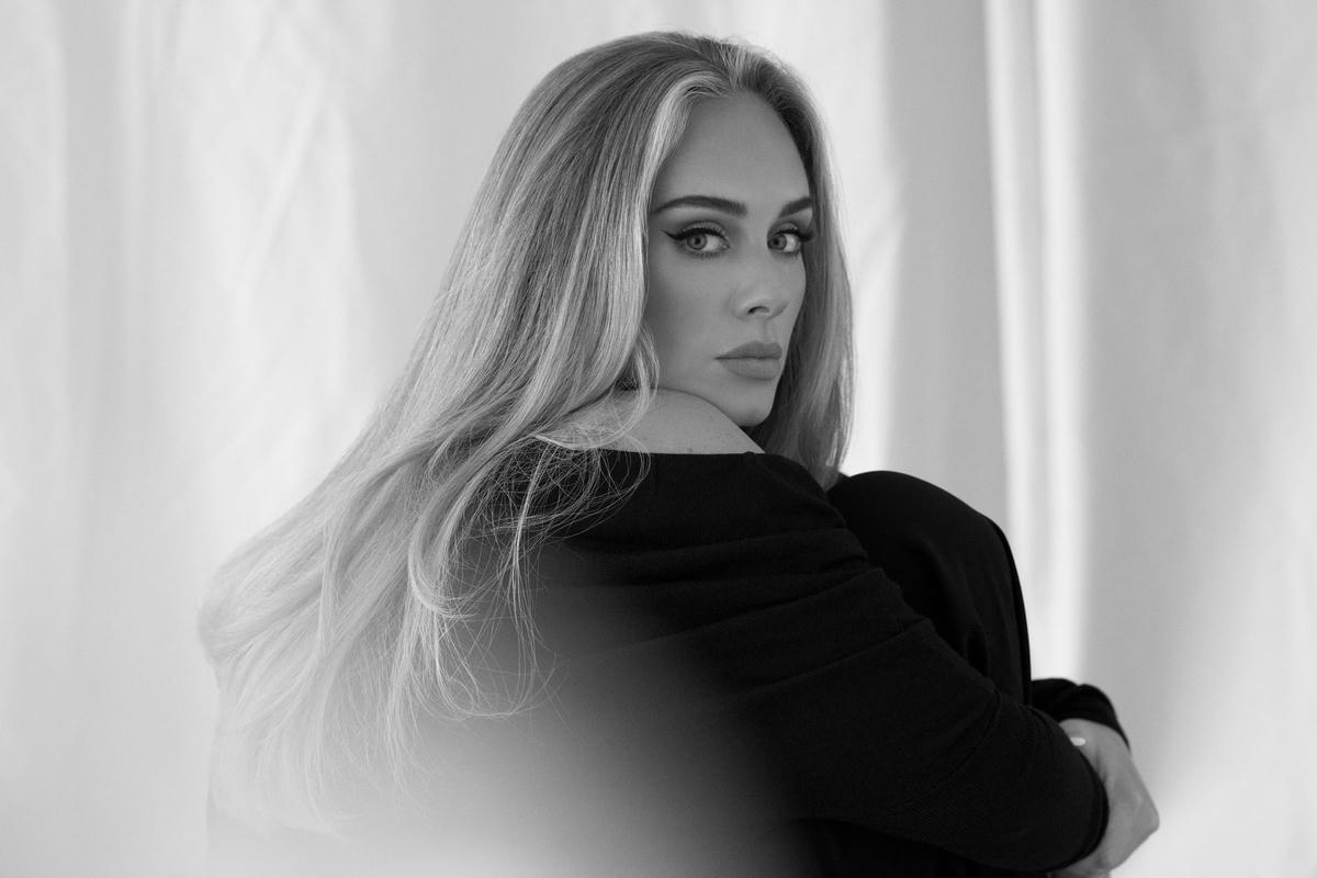 Hình ảnh lột xác hoàn toàn của Adele sau quá trình giảm cân. Ảnh: Newyorker.