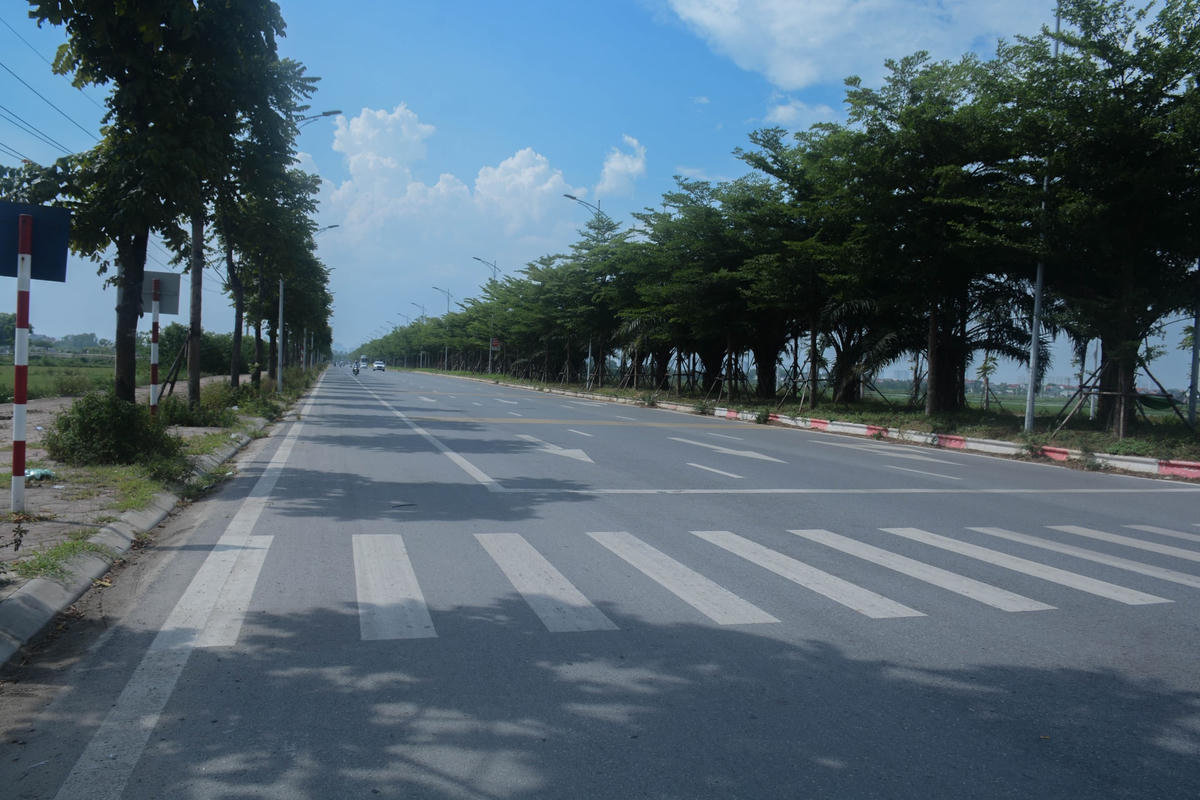 Dự án đường trục phía nam tỉnh Hà Tây do Tổng công ty Xây dựng Công trình Giao thông 5 là đơn vị đề xuất dự án, Công ty Cổ phần Phát triển Địa ốc Cienco 5 là doanh nghiệp thực hiện.