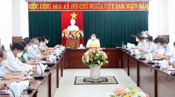  UBND tỉnh Ninh Thuận họp triển khai công tác phòng, chống dịch Covid-19.