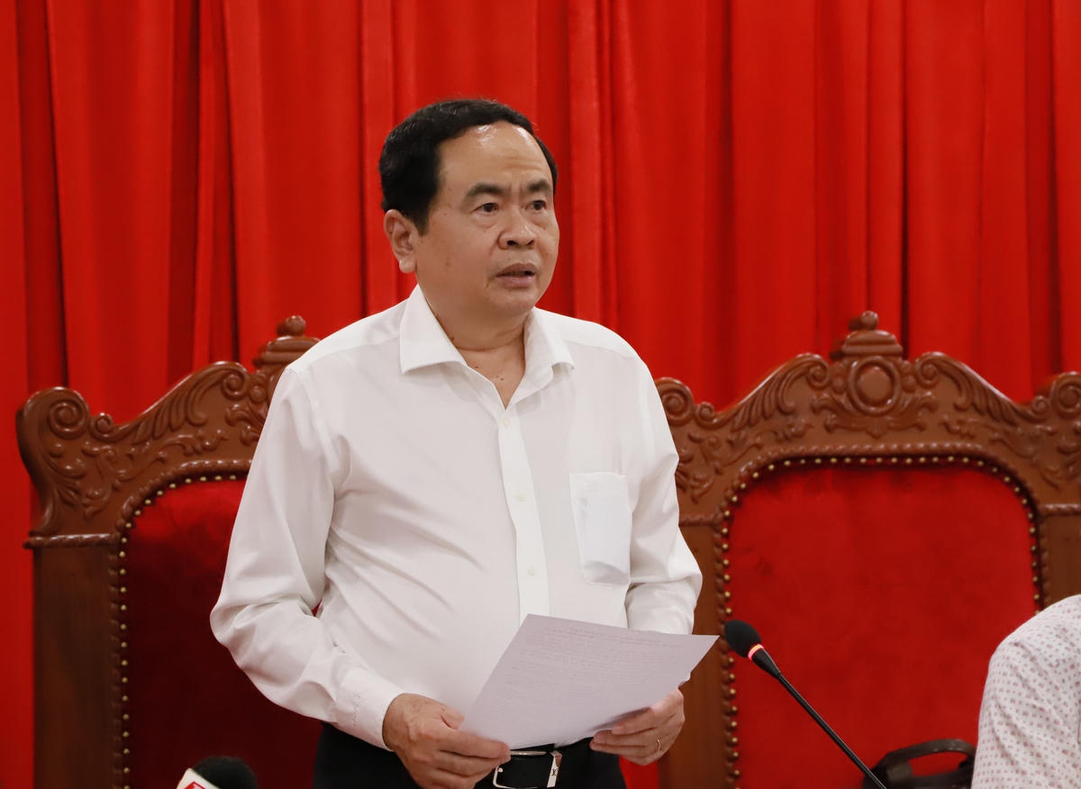 Chủ tịch Trần Thanh Mẫn phát biểu tại buổi làm việc.  