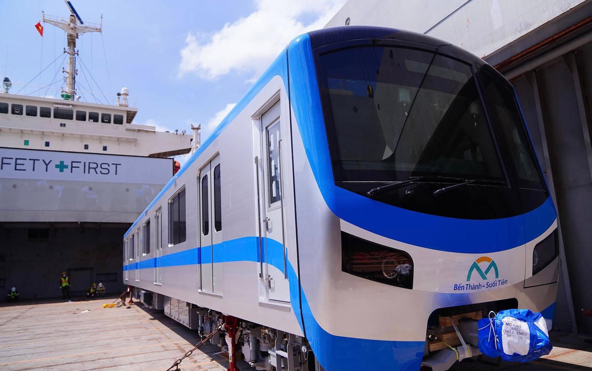 Tổng cộng 13 đoàn tàu metro đã về tới TP HCM.