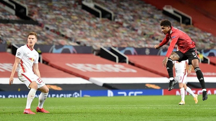 Rashford (áo đỏ) lập hat-trick cho Manchester United. (Nguồn: EPA).