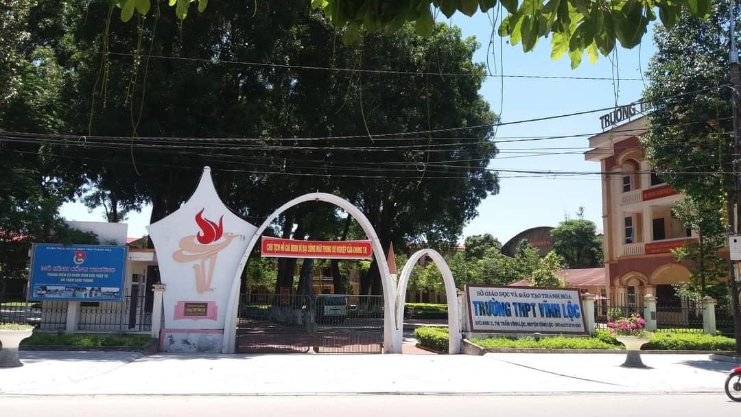 Trường THPT Vĩnh Lộc vừa bùng phát ổ dịch với tổng cộng 25 F0 liên quan.