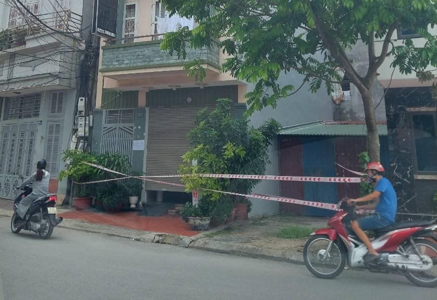 Nhà nghỉ Nhật Anh bị ‘niêm phong” do có thanh niên tử vong trong thời gian bị yêu cầu dừng đón khách lưu trú.
