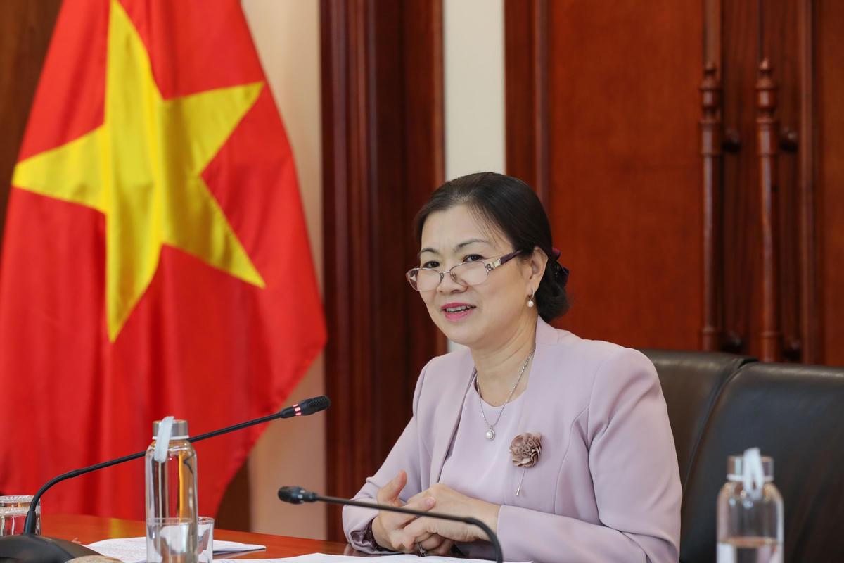 Phó Chủ tịch Trương Thị Ngọc Ánh phát biểu tại cuộc họp.