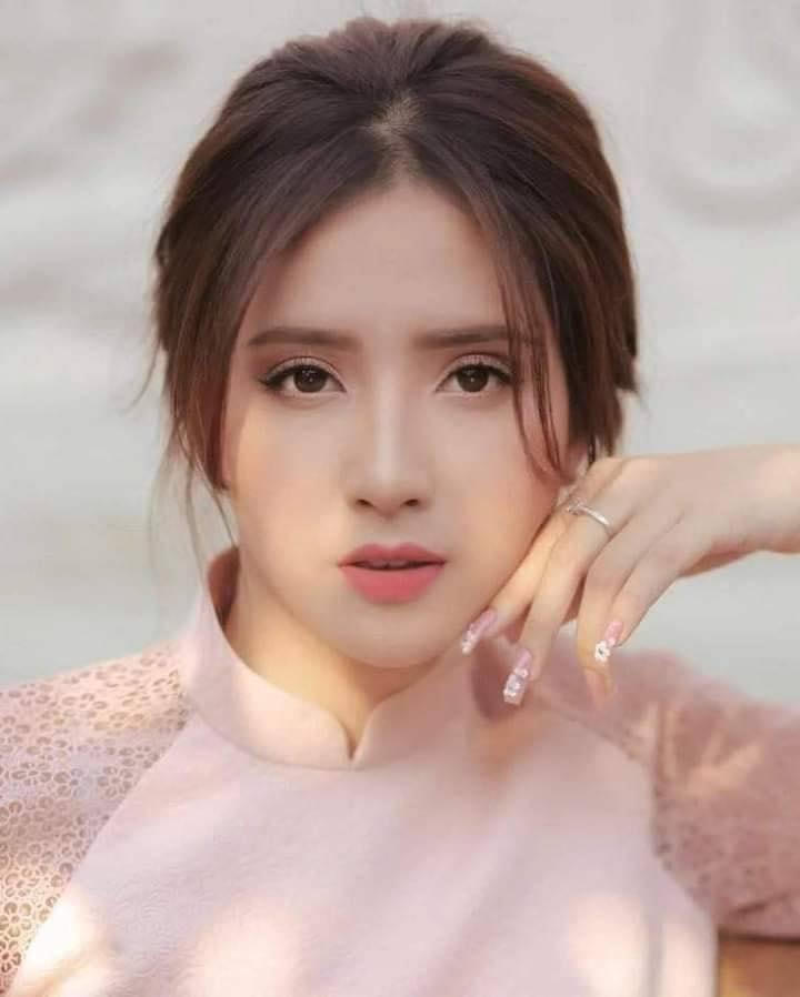 Thiên An sở hữu gương mặt khả ái, nước da trắng, đôi mắt to, gương mặt sắc nét giúp cô “ghi điểm” khi lên hình.