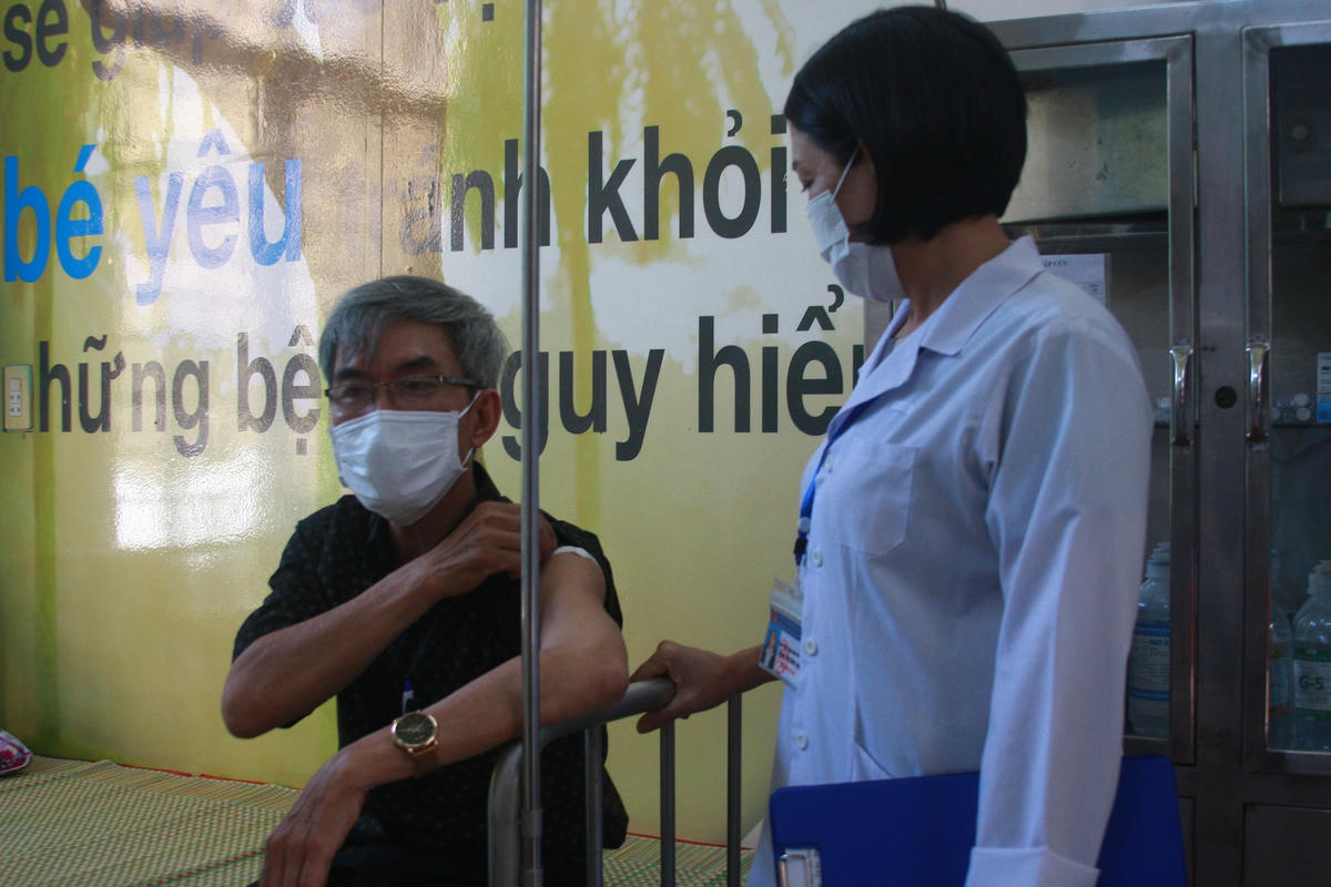 [Ảnh] Thừa Thiên – Huế triển khai tiêm vaccine Covid-19
