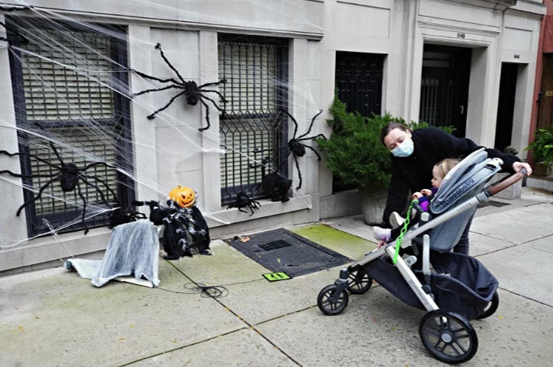 [ẢNH] Vợ chồng Tổng thống Trump mở tiệc Halloween tại Nhà Trắng